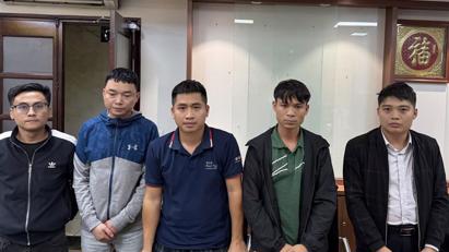 Tạm giữ nhóm đối tượng vi phạm quy định về đấu giá đất ở huyện Sóc Sơn