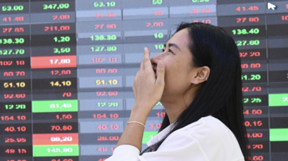 Cá nhân quay xe mua ròng, gom toàn thực phẩm đồ uống 