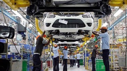 Challenges to manufacturing sector in digital transformation