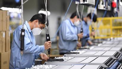 Vietnam sees record realized FDI in 2024