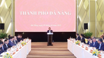PM works with Da Nang to accelerate special mechanisms, policies