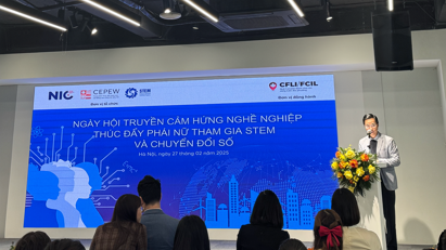 Tăng cường vai trò của phụ nữ trong lĩnh vực STEM
