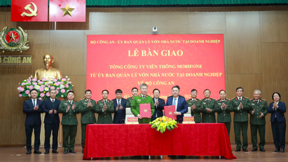Bàn giao nguyên trạng MobiFone từ Ủy ban Quản lý vốn nhà nước tại doanh nghiệp về Bộ Công an