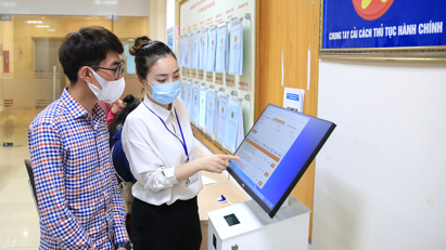 Nghệ An tích cực rút ngắn thời gian giải quyết thủ tục hành chính, tạo môi trường thuận lợi cho đầu tư