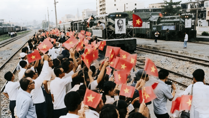 Đoàn tàu Thống nhất chuẩn bị lăn bánh, hướng tới lễ kỷ niệm 50 năm Ngày Giải phóng miền Nam