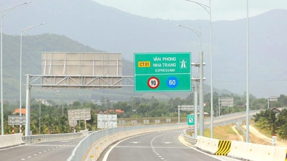 $485mln Van Phong - Nha Trang expressway opens to traffic