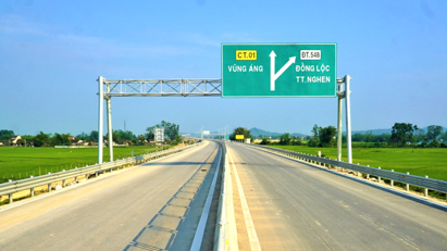 Two sections of North-South expressway put into operation