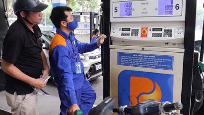 Giá xăng dầu tiếp tục giảm