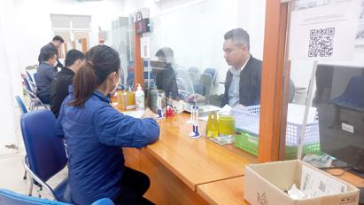 Quy định thống nhất mức trần đóng bảo hiểm thất nghiệp