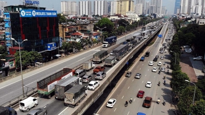 Mùa cao điểm du lịch, vận tải tháng 7 duy trì đà tăng ổn định