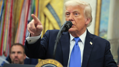 Mất kiên nhẫn với tiến trình hòa bình ở Ukraine, Ông Trump xem xét trừng phạt Nga