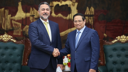 PM proposes to raise Vietnam-Oman Investment Fund to $1 bln