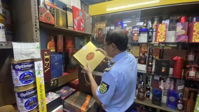 TP. Hồ Chí Minh tăng cường kiểm tra hàng giả, đẩy lùi tình trạng buôn lậu