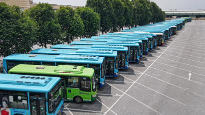 Hà Nội : Chuyển đổi 100% xe buýt sử dụng xăng, dầu diesel sang dùng điện và năng lượng xanh vào năm 2030
