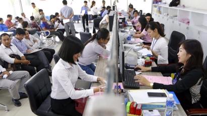 Công chức cấp xã cần tốt nghiệp đại học trở lên