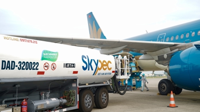 Đồng loạt chuyến bay của Vietnam Airlines  sử dụng nhiên liệu hàng không bền vững (SAF)