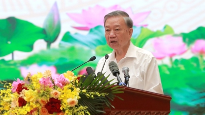 Tổng Bí thư Tô Lâm gặp mặt đại biểu có công cách mạng