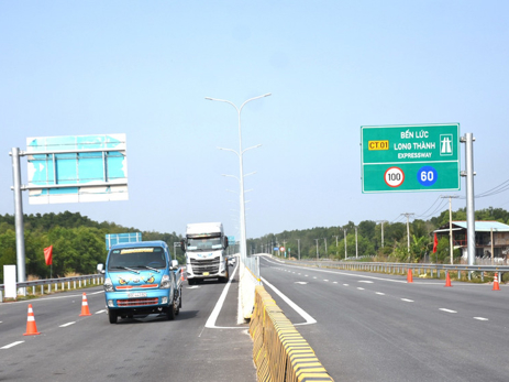 Chính thức thu phí tuyến cao tốc Bến Lức - Long Thành Chính thức thu phí tuyến cao tốc Bến Lức - Long Thành