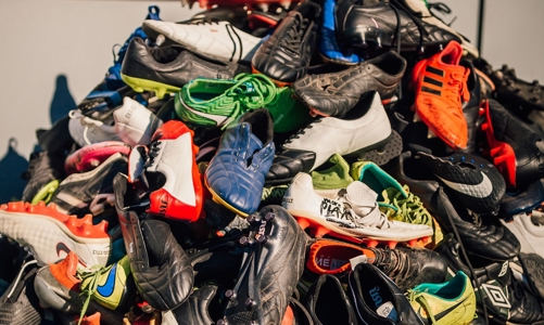 Bóng đá chinh phục thị trường giày thể thao Mỹ