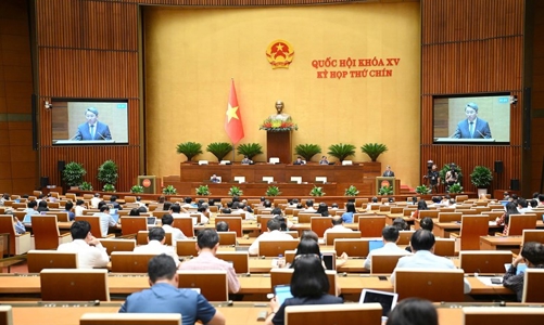 Kịp thời tháo gỡ những “điểm nghẽn” quy định pháp luật, khơi thông nguồn lực thúc đẩy phát triển