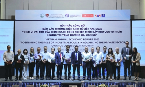 Công bố báo cáo kinh tế thường niên 2025: Định vị vai trò chính sách công nghiệp, thúc đẩy khu vực tư nhân phát triển