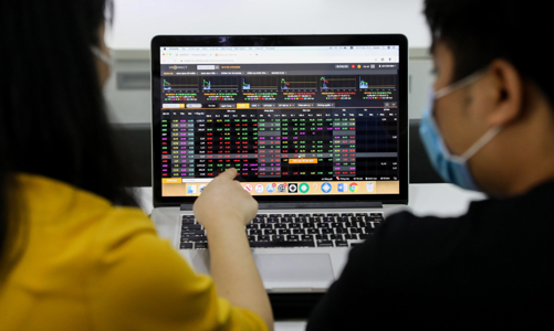 Dự báo một cổ phiếu hóa chất sắp lọt rổ VN30, các ETF mua nhiều