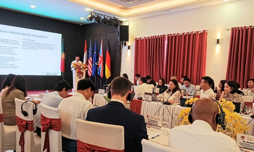 Việt Nam đang đưa ra nhiều chính sách đãi ngộ đặc biệt để phát triển nguồn nhân lực bán dẫn chất lượng cao