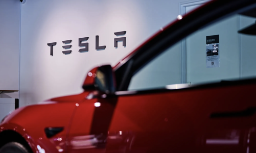 Tesla báo doanh số giảm chóng mặt, tài sản của Elon Musk vẫn tăng gần 11 tỷ USD