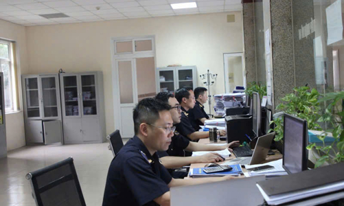 Hải quan khu vực X thu gần 12.600 tỉ đồng