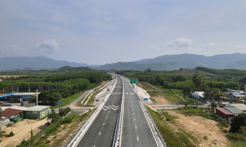 Bộ Tài chính kiến nghị giao địa phương rà soát việc chọn thầu cao tốc TP.HCM - Chơn Thành