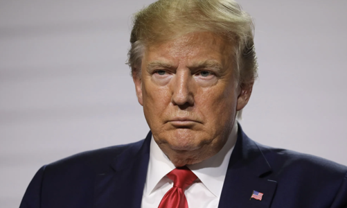 Tổng thống Trump áp thuế quan 50% lên kim loại đồng, cảnh báo mức 200% đối với dược phẩm