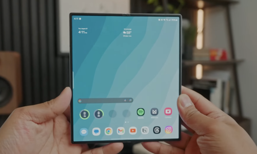 Samsung sắp ra mắt chiếc điện thoại gập ba 