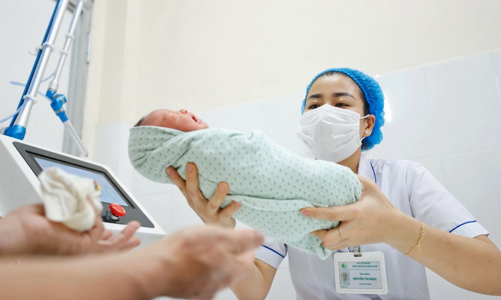 Dự kiến mỗi năm cần khoảng 151 tỷ đồng hỗ trợ các gia đình chỉ sinh 2 con gái