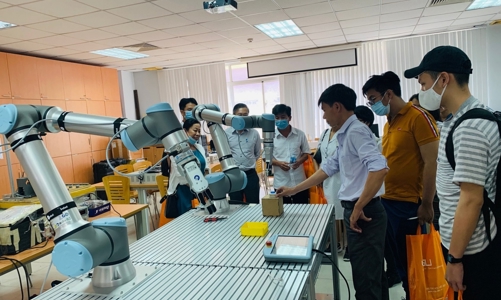 Đào tạo nhân lực trong kỷ nguyên GenAI: Tất cả các trường đại học đều phải thay đổi