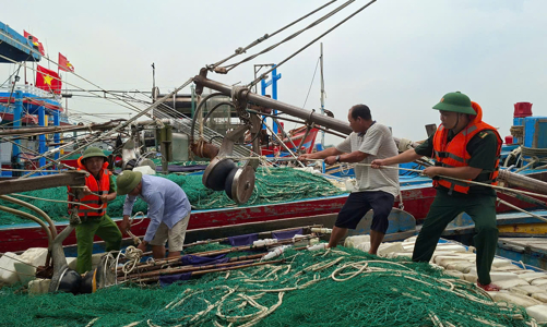 Ứng phó bão số 3: Các tỉnh Bắc Trung Bộ cấm biển, sơ tán dân khỏi vùng nguy hiểm 