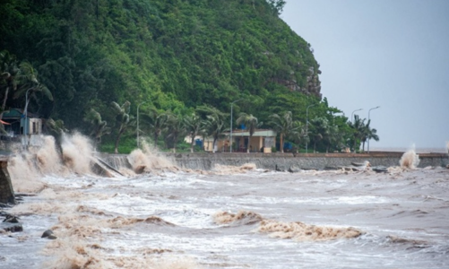 Bão số 3 suy yếu, mưa lớn khiến hơn 100 nghìn ha lúa bị ngập úng