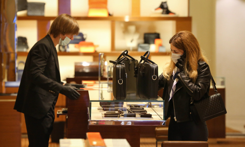 Nhân viên bán hàng xa xỉ cần được “nâng cấp”