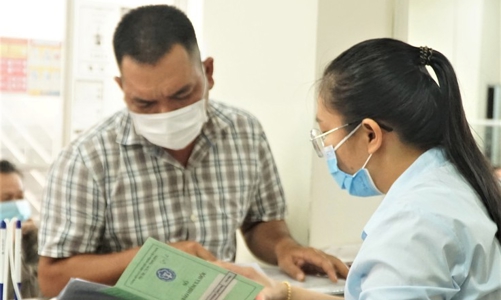 Tiền thưởng, xăng xe, điện thoại không phải tính đóng bảo hiểm