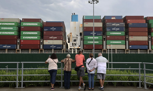 Những dấu hiệu ảm đạm đằng sau số liệu GDP tốt hơn dự báo của Mỹ