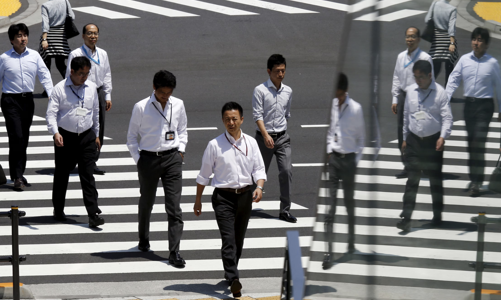 Nhật Bản đề xuất tăng mạnh lương tối thiểu