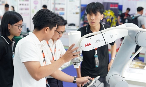 Bài toán khó của doanh nghiệp Việt khi áp dụng tự động hóa và AI trong sản xuất