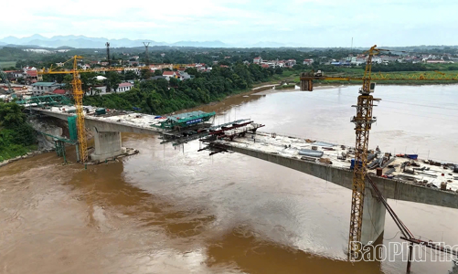 Phú Thọ dốc sức hợp long cầu Phong Châu mới vào đúng dịp Quốc khánh