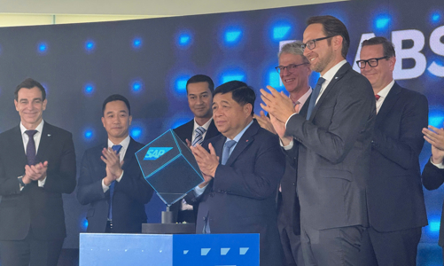 “Gã khổng lồ” công nghệ rót hơn 150 triệu USD vào trung tâm AI tại Việt Nam