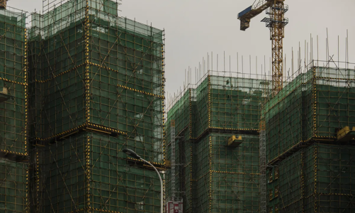 UBS: Khủng hoảng bất động sản Trung Quốc kéo dài hơn dự báo