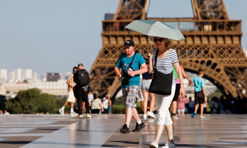 “Vòm nhiệt” bao phủ châu Âu khiến ngành du lịch khó khăn