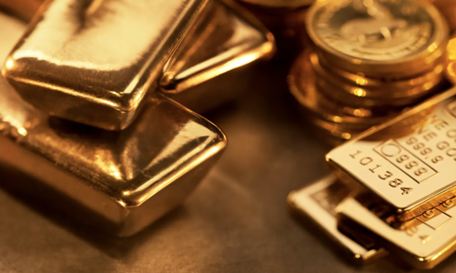 Giá vàng cao nhất 2 tuần vì nhu cầu “hầm trú ẩn” và khả năng Fed sắp hạ lãi suất