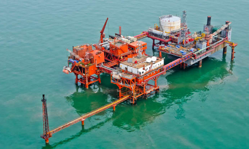 Giá dầu tăng mạnh trước thềm cuộc họp OPEC+