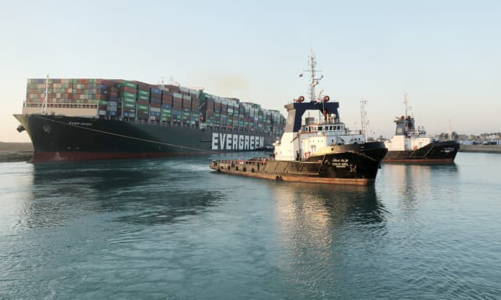 Kênh đào Suez hết tắc, hơn 400 tàu ùn ứ chờ đi