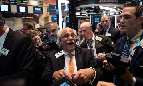 Chứng khoán Mỹ hoàn tất quý tăng thứ 4 liên tiếp