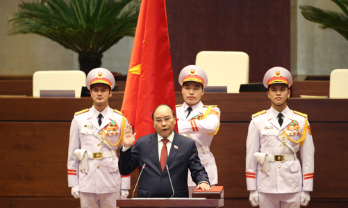 Chùm ảnh tân Chủ tịch nước Nguyễn Xuân Phúc tuyên thệ nhậm chức